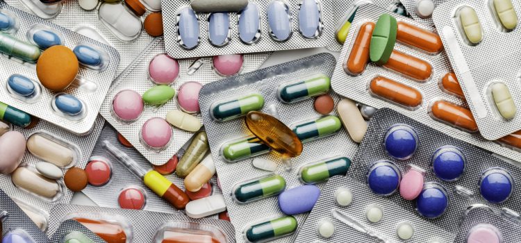 Podróbki leków – jak je rozpoznać, by nie paść ofiarą oszustwa?